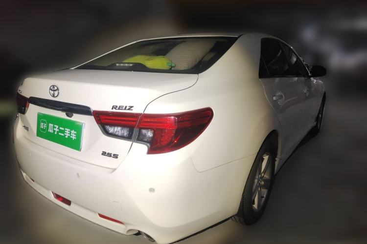 Used Toyota Reiz 2013 2.5S Elite Edition Rear Right 45 Deg