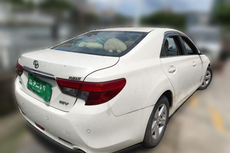 Used Toyota Reiz 2013 2.5V Elite Edition Rear Right 45 Deg