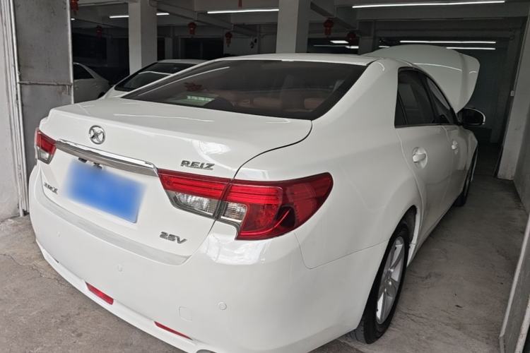 Used Toyota Reiz 2013 2.5V Elite Edition Rear Right 45 Deg