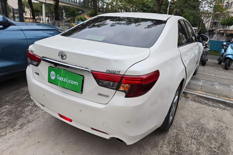 Used Toyota Reiz 2013 2.5S Elite Edition Rear Right 45 Deg