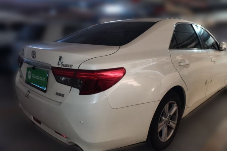 Used Toyota Reiz 2013 2.5S Elite Edition Rear Right 45 Deg