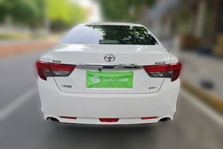 Used Toyota Reiz 2013 2.5V Elite Edition Rear