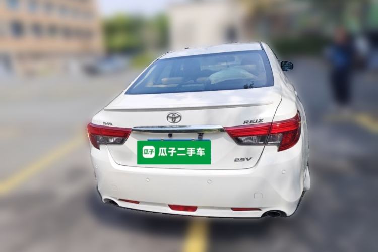 Used Toyota Reiz 2013 2.5V Shangrui Navigation Edition Rear