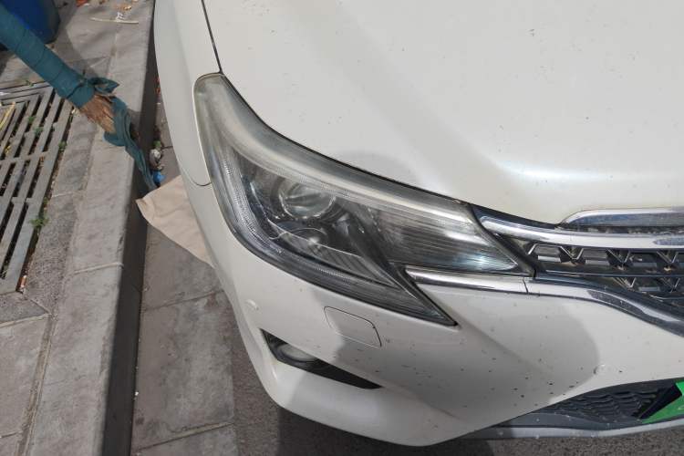 Used Toyota Reiz 2013 2.5V Shangrui Edition Right Front Headlight