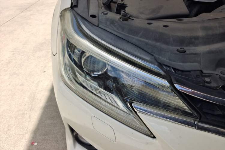 Used Toyota Reiz 2013 2.5V Shangrui Edition Right Front Headlight