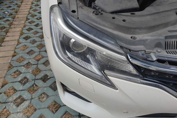 Used Toyota Reiz 2013 2.5S Elite Edition Right Front Headlight