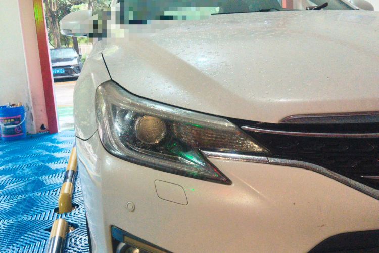 Used Toyota Reiz 2013 2.5S Elite Edition Right Front Headlight