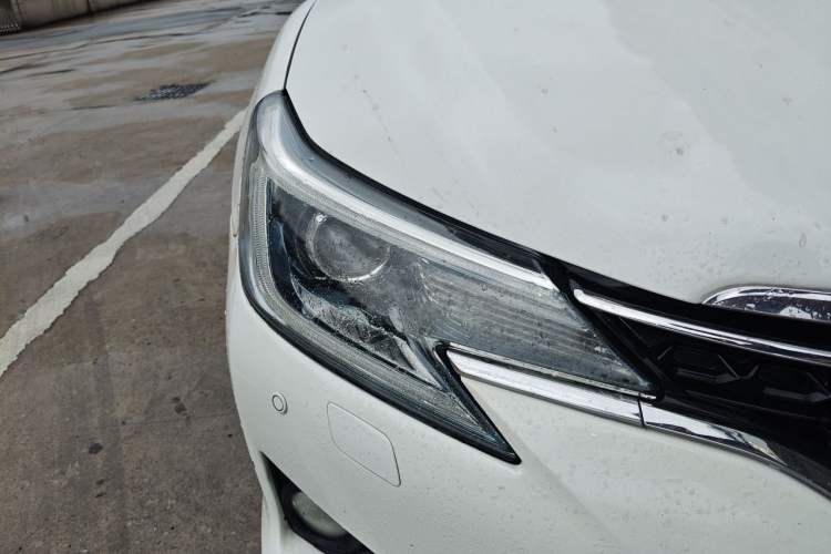 Used Toyota Reiz 2013 2.5V Shangrui Edition Right Front Headlight
