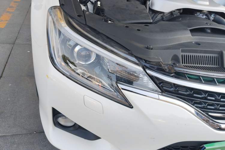 Used Toyota Reiz 2013 2.5V Shangrui Edition Right Front Headlight
