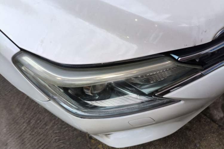 Used Toyota Reiz 2013 2.5S Elite Edition Right Front Headlight