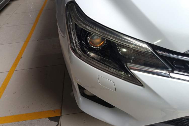 Used Toyota Reiz 2013 2.5V Shangrui Edition Right Front Headlight