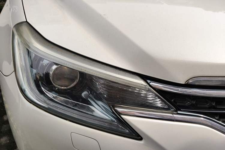 Used Toyota Reiz 2013 2.5V Shangrui Edition Right Front Headlight
