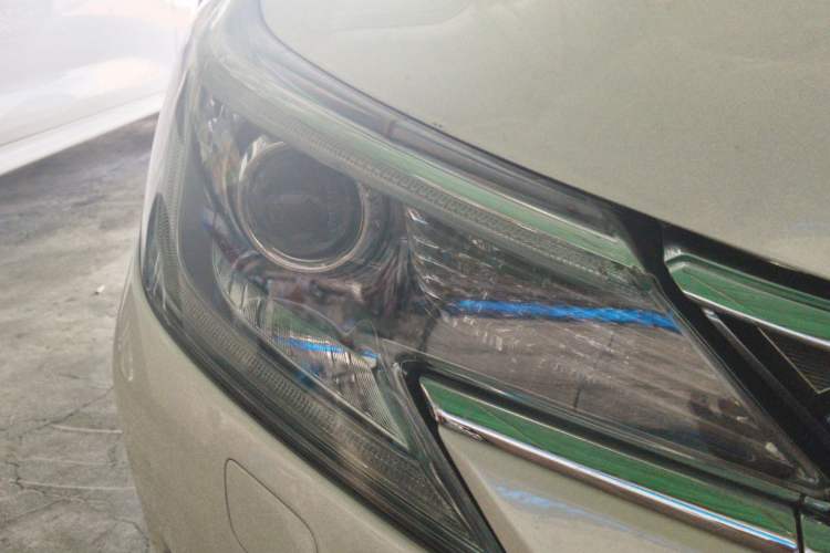 Used Toyota Reiz 2013 2.5S Elite Edition Right Front Headlight