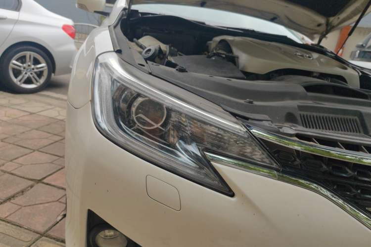 Used Toyota Reiz 2013 2.5V Shangrui Edition Right Front Headlight