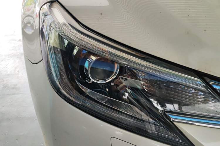Used Toyota Reiz 2013 2.5V Shangrui Edition Right Front Headlight