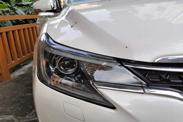 Used Toyota Reiz 2013 2.5V Shangrui Edition Right Front Headlight