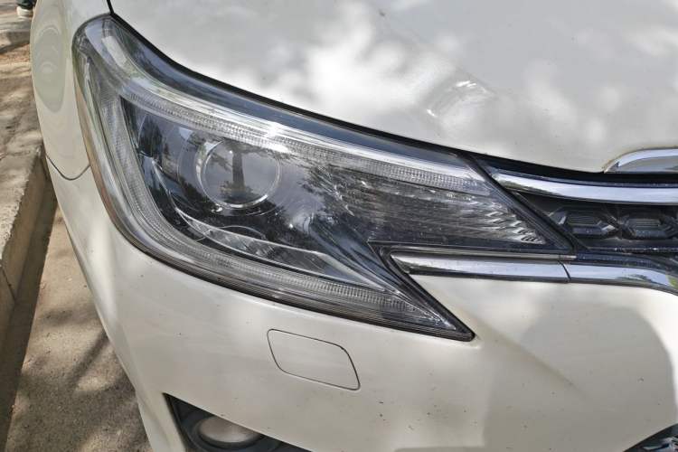 Used Toyota Reiz 2013 2.5V Shangrui Edition Right Front Headlight