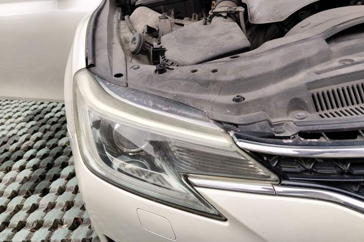 Used Toyota Reiz 2013 2.5V Elite Edition Right Front Headlight