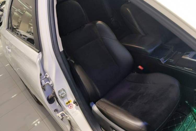 Used Toyota Reiz 2013 2.5V Shangrui Edition Right Front Seat