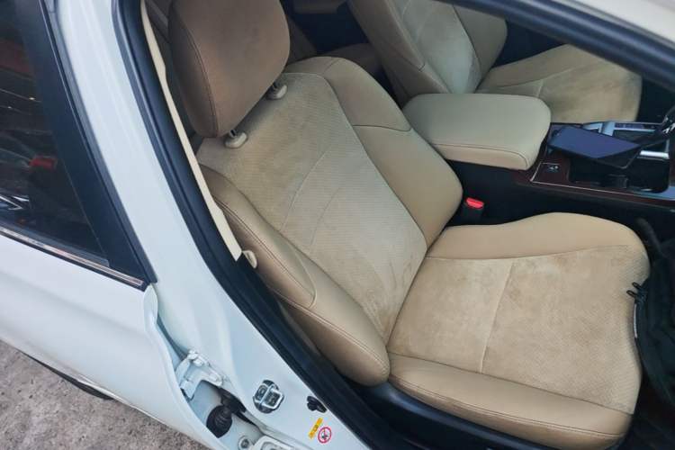 Used Toyota Reiz 2013 2.5V Shangrui Edition Right Front Seat