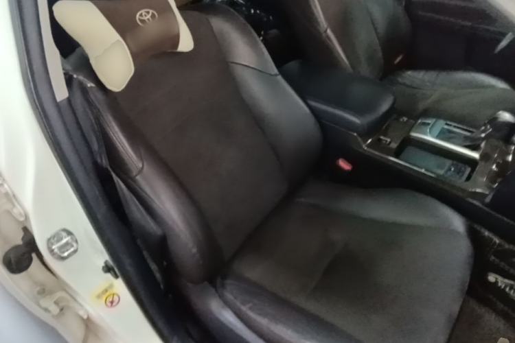 Used Toyota Reiz 2013 2.5V Shangrui Edition Right Front Seat