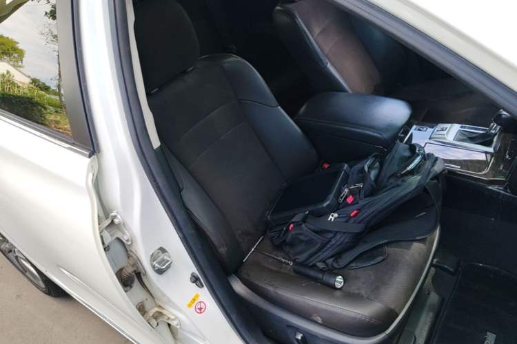 Used Toyota Reiz 2013 2.5V Shangrui Edition Right Front Seat