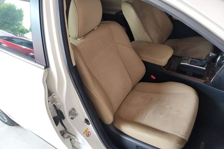 Used Toyota Reiz 2013 2.5V Shangrui Edition Right Front Seat