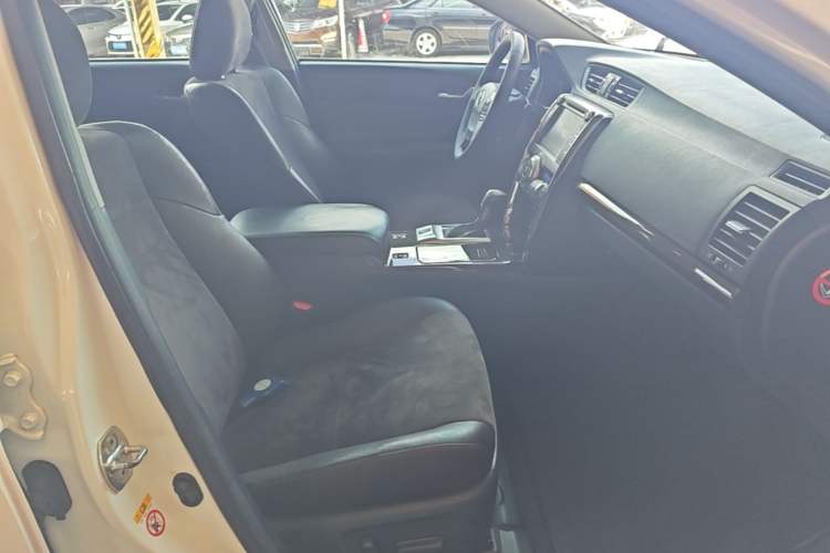 Used Toyota Reiz 2013 2.5V Shangrui Edition Right Front Seat