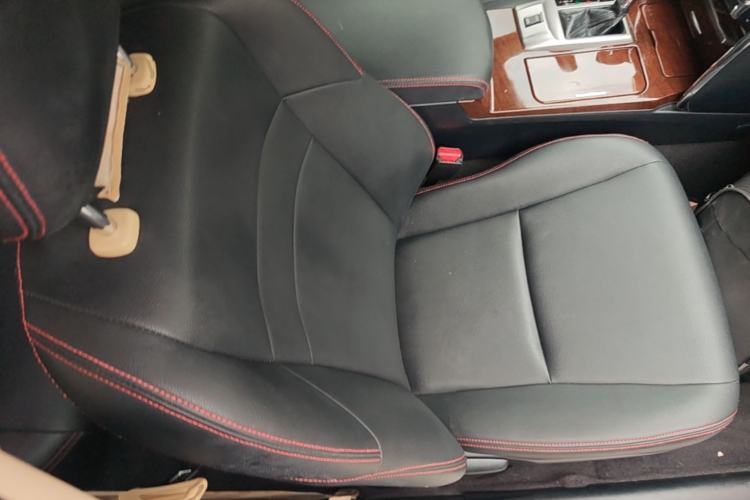 Used Toyota Reiz 2013 2.5S Elite Edition Right Front Seat