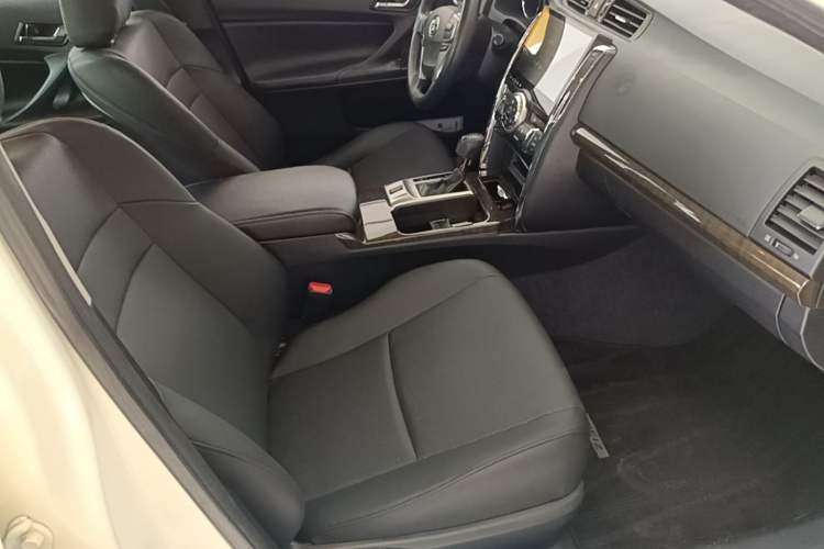 Used Toyota Reiz 2013 2.5S Elite Edition Right Front Seat