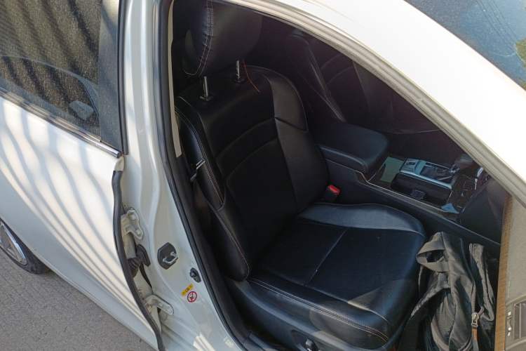 Used Toyota Reiz 2013 2.5S Elite Edition Right Front Seat