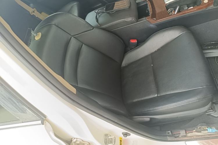 Used Toyota Reiz 2013 2.5S Elite Edition Right Front Seat