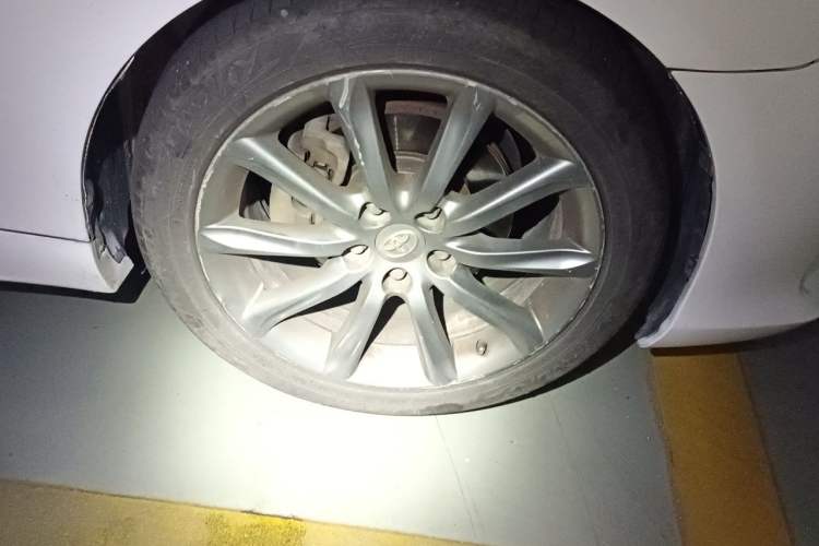 Used Toyota Reiz 2013 2.5V Shangrui Edition Right Front Wheel Hub