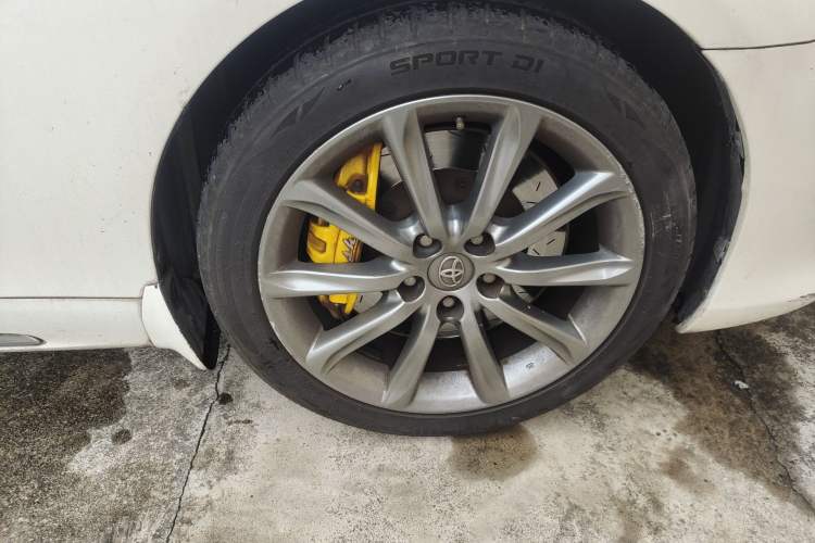 Used Toyota Reiz 2013 2.5V Shangrui Edition Right Front Wheel Hub