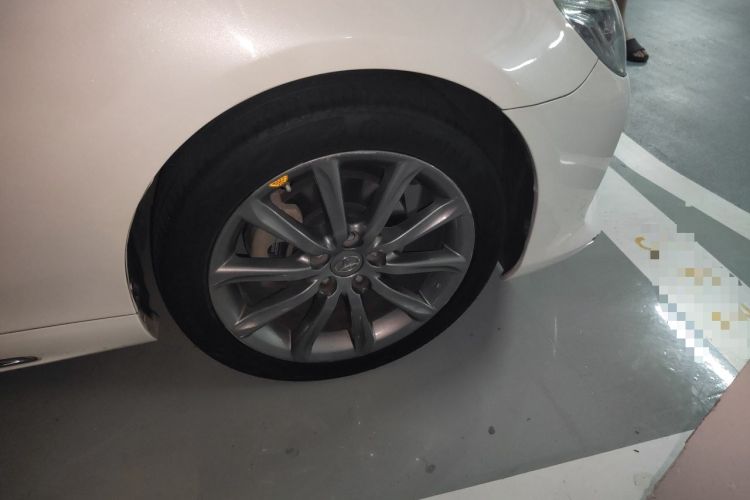 Used Toyota Reiz 2013 2.5V Shangrui Edition Right Front Wheel Hub
