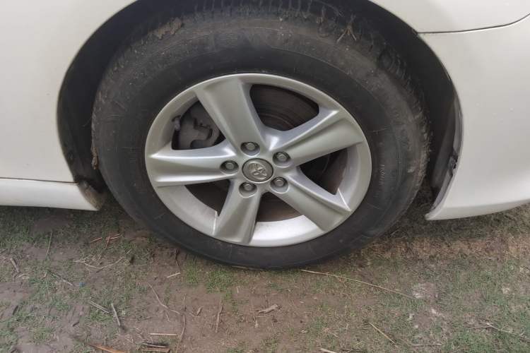 Used Toyota Reiz 2013 2.5S Elite Edition Right Front Wheel Hub