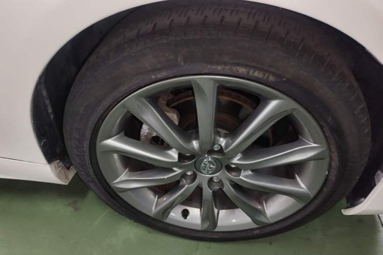 Used Toyota Reiz 2013 2.5V Shangrui Edition Right Front Wheel Hub