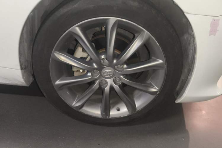 Used Toyota Reiz 2013 2.5V Shangrui Edition Right Front Wheel Hub