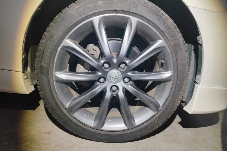 Used Toyota Reiz 2013 2.5V Shangrui Navigation Edition Right Front Wheel Hub