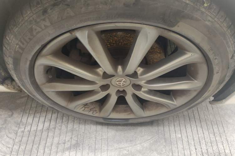 Used Toyota Reiz 2013 2.5V Shangrui Edition Right Front Wheel Hub