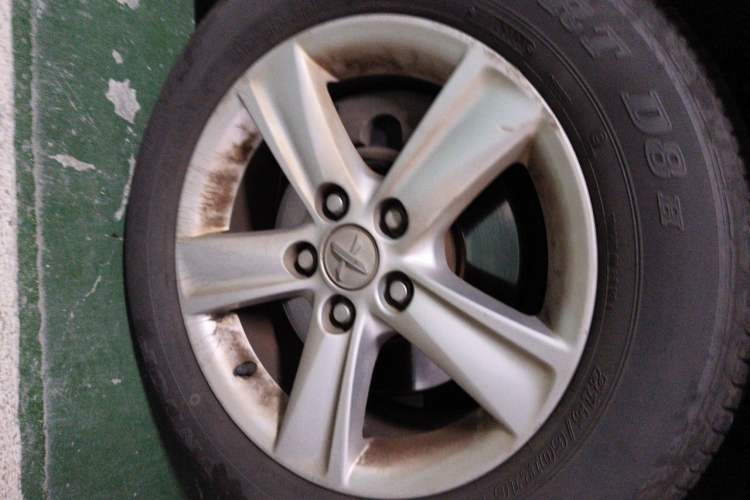 Used Toyota Reiz 2013 2.5V Elite Edition Right Front Wheel Hub