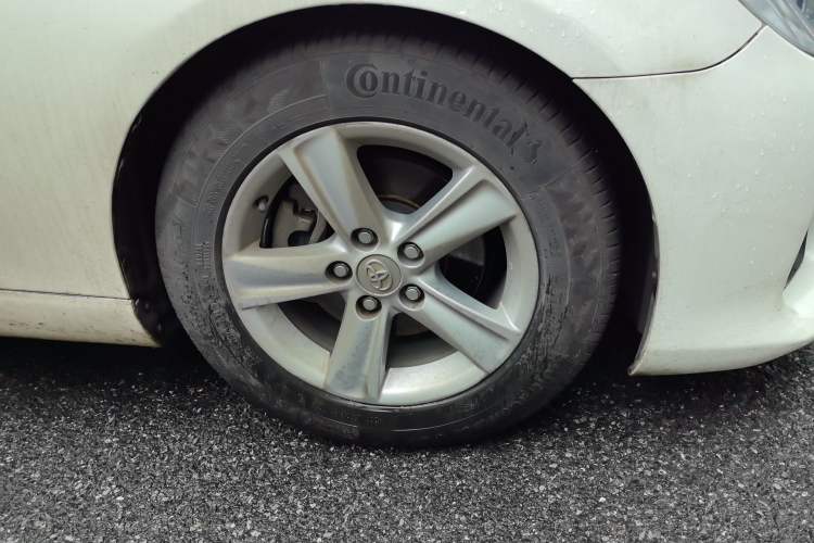 Used Toyota Reiz 2013 2.5V Elite Edition Right Front Wheel Hub