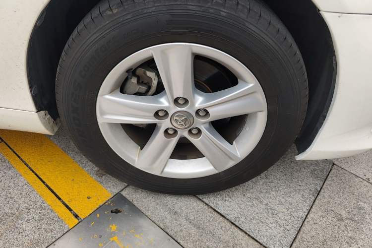 Used Toyota Reiz 2013 2.5S Elite Edition Right Front Wheel Hub