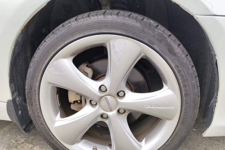 Used Toyota Reiz 2013 2.5S Elite Edition Right Front Wheel Hub