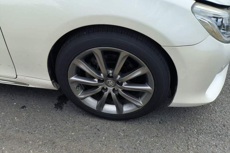 Used Toyota Reiz 2013 2.5V Shangrui Edition Right Front Wheel Hub