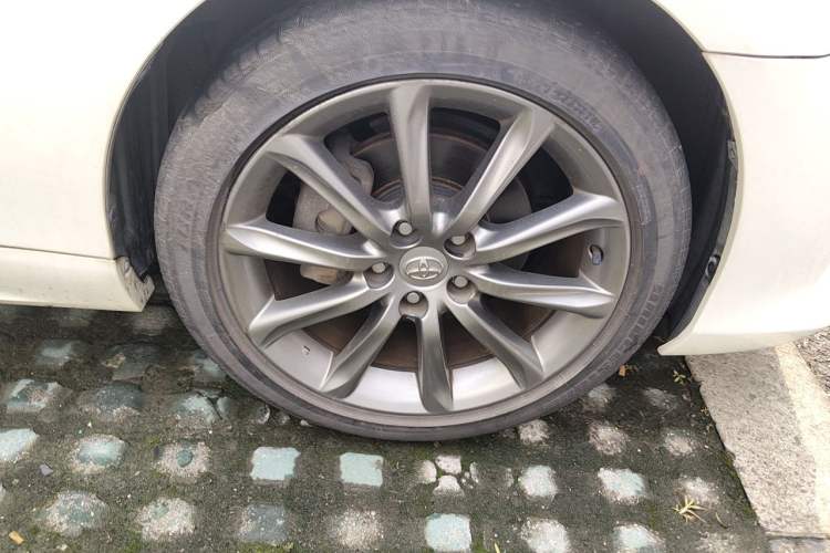 Used Toyota Reiz 2013 2.5V Shangrui Edition Right Front Wheel Hub