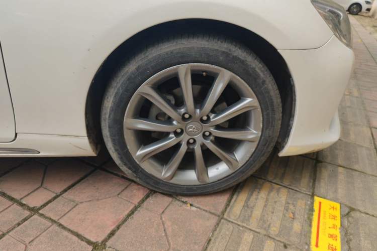 Used Toyota Reiz 2013 2.5V Shangrui Edition Right Front Wheel Hub