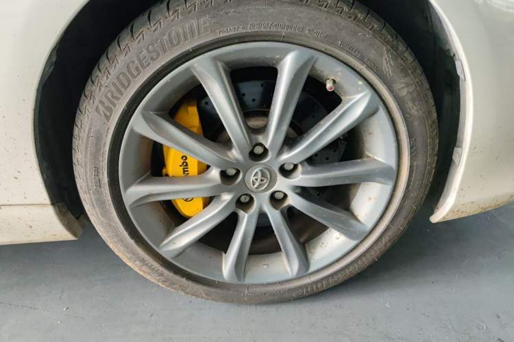 Used Toyota Reiz 2013 2.5V Shangrui Edition Right Front Wheel Hub