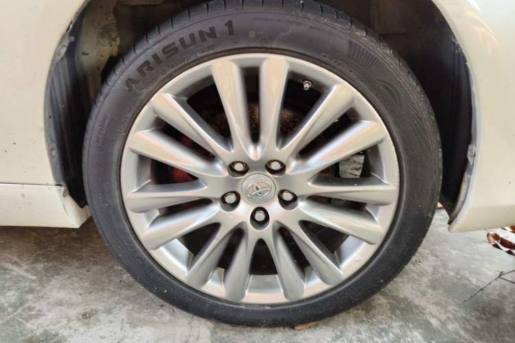 Used Toyota Reiz 2013 2.5V Shangrui Edition Right Front Wheel Hub
