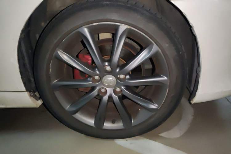 Used Toyota Reiz 2013 2.5V Shangrui Edition Right Front Wheel Hub